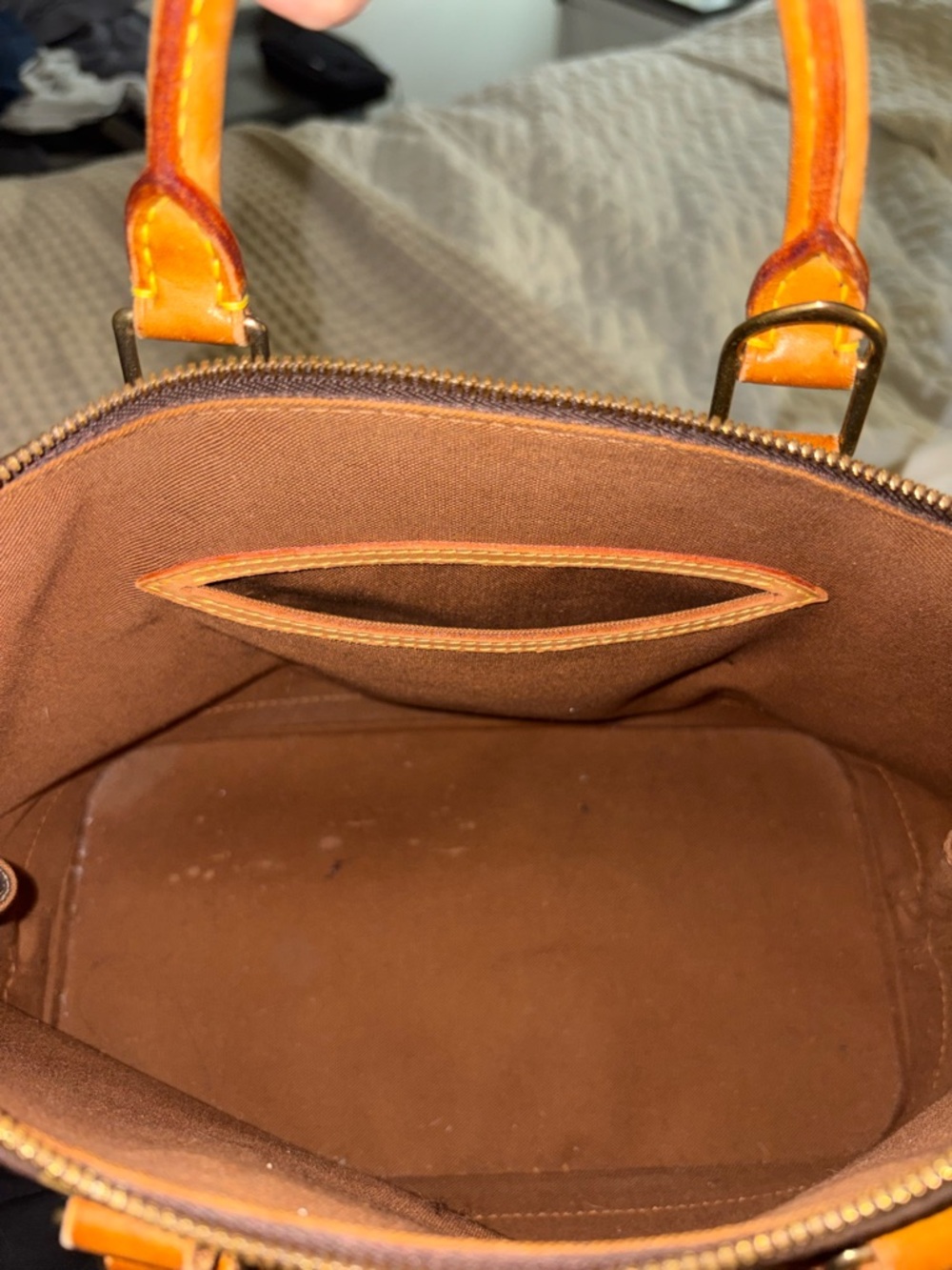 Louis Vuitton Monogram Canvas Alma - Picture 9 of 9